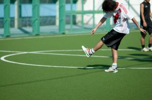 庭の人工芝でサッカーはできる 高品質のリアル人工芝無料サンプル 人工芝専門店 Field Magic